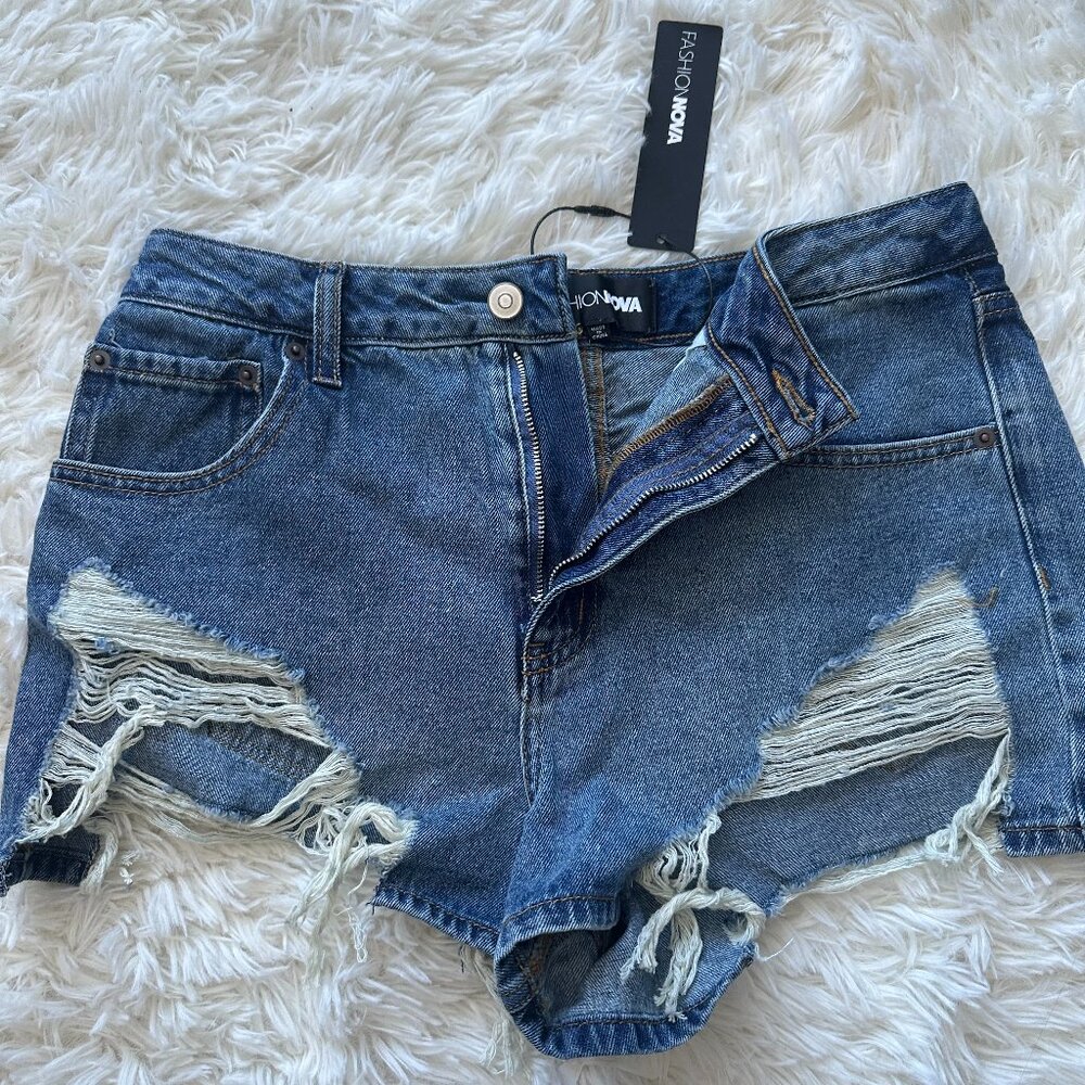 NEW Fray Hem Denim Shorts - Medium Blue Wash